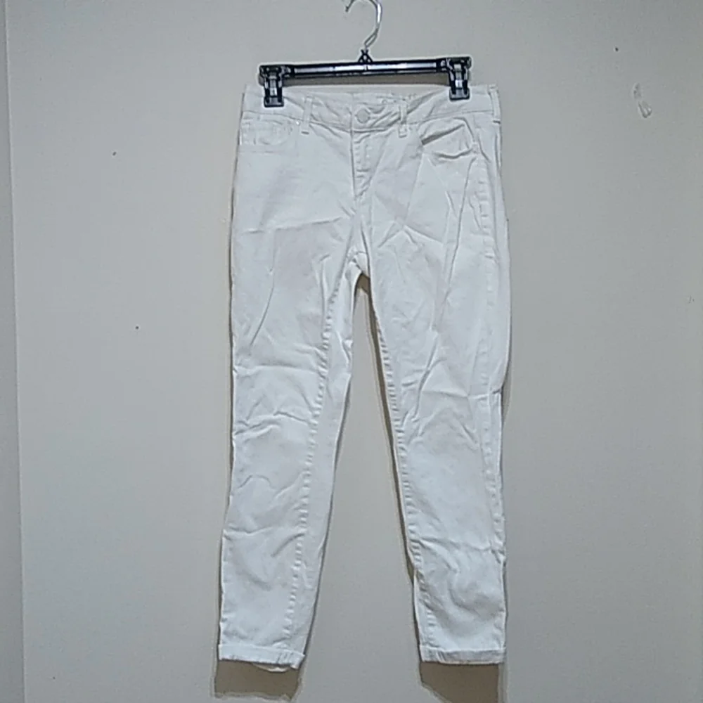 Jessica Simpson White Rolled Crop Skinny Jeans